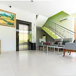 Reddoorz Plus @ Hertasning Area